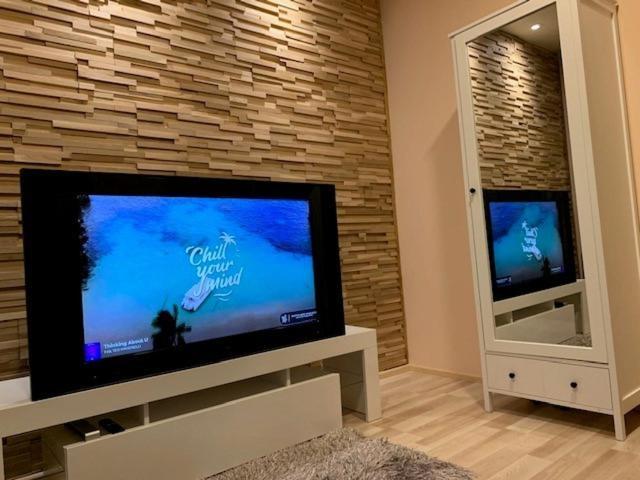 Oak Lounge Lux Apartment 里加 外观 照片